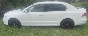 Skoda superb 1.9 tdi 2010 alb - imagine 4