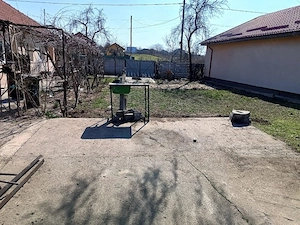 Casa cu 3 camere ,bucatarie,baie situata la 8,5 km de Selgros Craiova cu teren 1150 mp - imagine 8