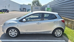 Mazda 2, benzina, an 2008 - imagine 3
