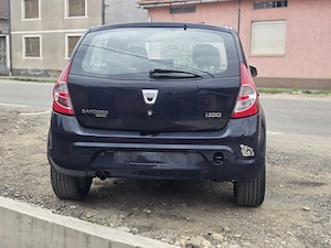 Vand Dacia Sandero  1.5 diesel An 1010 - imagine 8