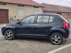 Vand Dacia Sandero  1.5 diesel An 1010 - imagine 5