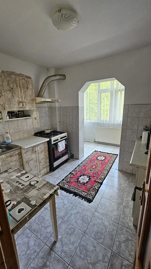 Vand apartament 3 camere in Obcini  - imagine 3