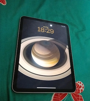 iPad generația a 10-a 