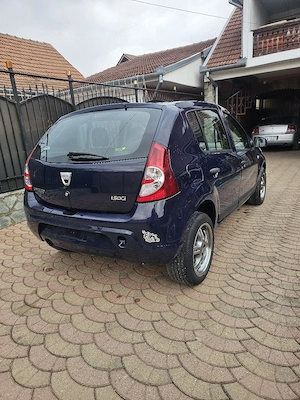 Vand Dacia Sandero  1.5 diesel An 1010 - imagine 3