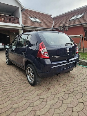 Vand Dacia Sandero  1.5 diesel An 1010 - imagine 2
