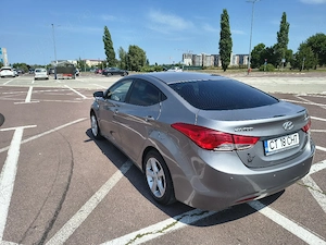 Hyudai Elantra
