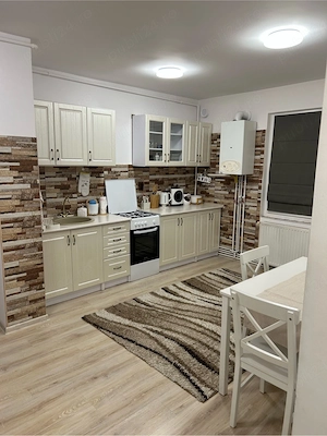 Închiriez ap 2 camere Tudor 