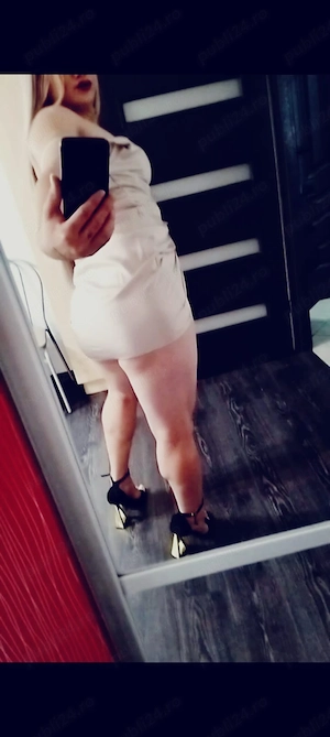 TS Sclavă 25 ani ! Răspund doar mesaj whatsapp !