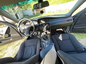 Văd BMW e 60 2.2 benzină mașina are acte de Germania  - imagine 5