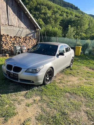 Văd BMW e 60 2.2 benzină mașina are acte de Germania  - imagine 4