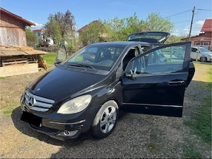 Mercedes Benz B class 200 - imagine 3