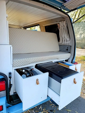 Mobilier camper VW T4 Conversie  campervan la comandă CamperBox