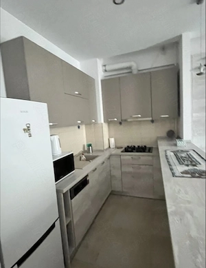 Studio in Mamaia Nord la 100m de plaja. - imagine 3