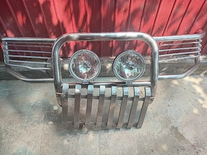 Bullbar Inox masiv Mitsubishi Pajero + Proiectoare incluse (Model mare / Cangur)