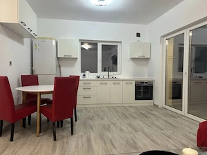 DUPLEX ZONA CARAGIALE LA 600 EURO - imagine 2