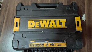 DeWALT DCD996 XR 18V Brushless   1 acumulator 5Ah, încărcător și valiză TSTAK