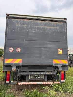 Renault Midlum 250   Box 7,5T   Ușă laterală   Stare bună - imagine 5