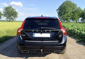 Volvo V60 D6 Plug-in Hybrid AWD   2014   285 CP   4x4 - imagine 2