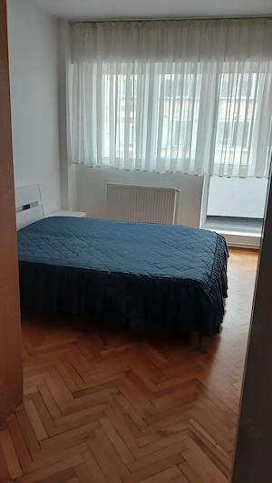 Pe Bd.Traian,central, de inchiriat apartament cu 2 camere decomandat, mobilat, utilat - imagine 4