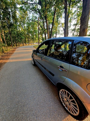  Vând Ford Fiesta 2006 | 1.3 Benzină  - imagine 3