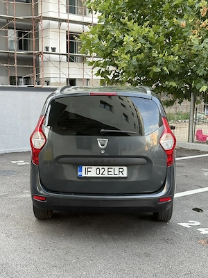 Dacia Lodgy 1.5 dci - imagine 12