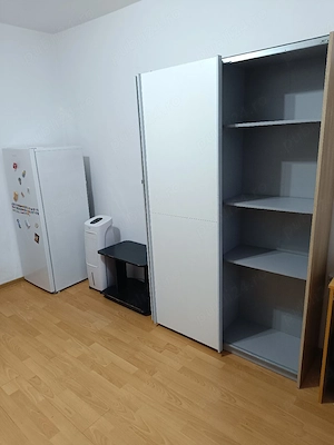 Proprietar garsoniera Buziasului - 180 euro Negociabil  - imagine 2