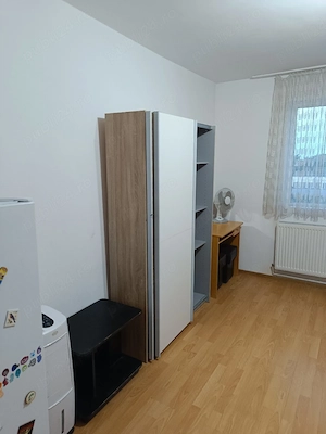 Proprietar garsoniera Buziusului - str MARIUS NEMTOC 200 euro