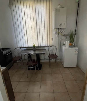 Vând apartament în Dimitrov - imagine 2