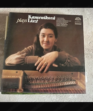 Vinyl - Kamenikova