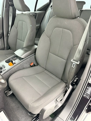 Volvo XC40 - imagine 12
