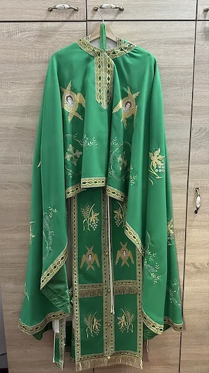 Veșminte preoțești ortodoxe complete   verde, stare impecabilă