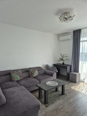 inchiriez ap.in vivalia bl.v5 zona tipografilor cu 2camere baie bucatarie balcon et.6 in timisoara