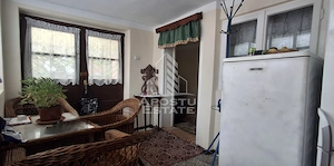 Casa 4 camere,Teren 360 mp Micalaca Garaj, Gradin - imagine 7