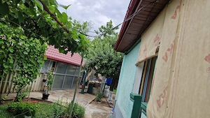 Casa bătrânească de vânzare  - imagine 2
