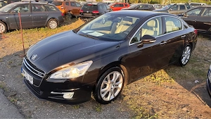 Proprietar vand Peugeot 508 Hybrid 4x4 echiparea de top - imagine 4