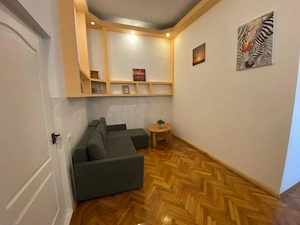 Apartament la casa 3 camere semidecomandat, zona centrala - imagine 4