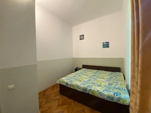 Apartament la casa 3 camere semidecomandat, zona centrala - imagine 5