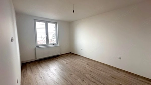 Apartament 3 camere 80mp si 2 locuri parcare Sura Mica - imagine 4