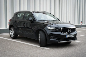Volvo XC40 B4 AWD Mild Hybrid   197 CP   Momentum Pro - imagine 4