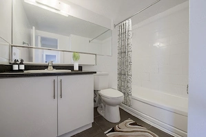 Inchiriez apartament in regim hotelier