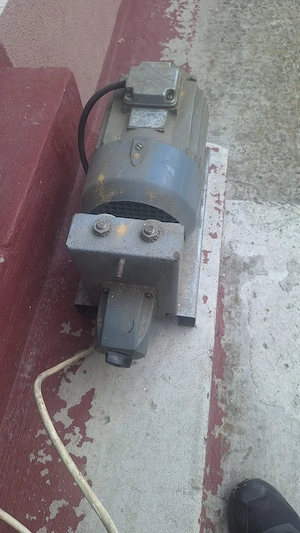 motor electric pt circular la 220 , 1.8 kw  3/000 turatii /minut 50 Hz - imagine 6