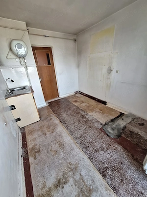 Vanzare apartament 3 camere Micro 18 - imagine 7