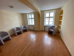 Spatiu birouri , zona Orasul de Jos - imagine 3