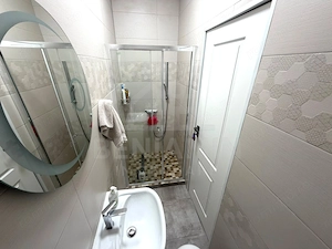 Apartament cu 3 camere si 3 bai in Craiovita Noua - Promenada Mall - - imagine 8