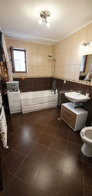 Apartament 3 camere, 68 mp, parcare, zona Sub Cetate  - imagine 7