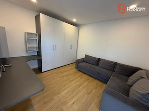 Apartament cu 4 camere dispus pe 3 niveluri - zona Giroc - imagine 5