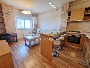Apartament 2 camere, zona UMF - imagine 3