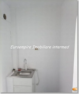 Garsoniera de vanzare zona Far - imagine 7