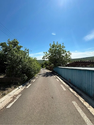 Casa batraneasca si teren in Comarna, iesirea din Chicerea asfalt   curent 20 km de iasi - imagine 5