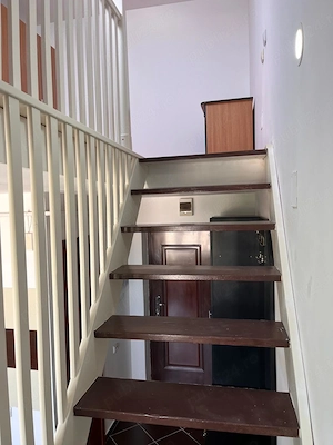 Apartament tip mansarda ,situat la etajul 5  5 , compartimentat pe 2 niveluri -zona Nicolina - imagine 3